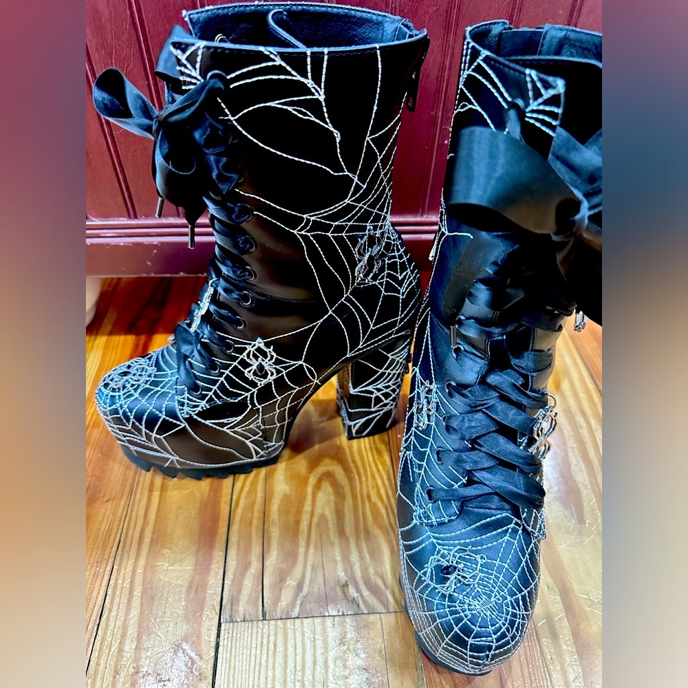 Dolls Kill Taste of Venom Black and white spider web platform boots EUC